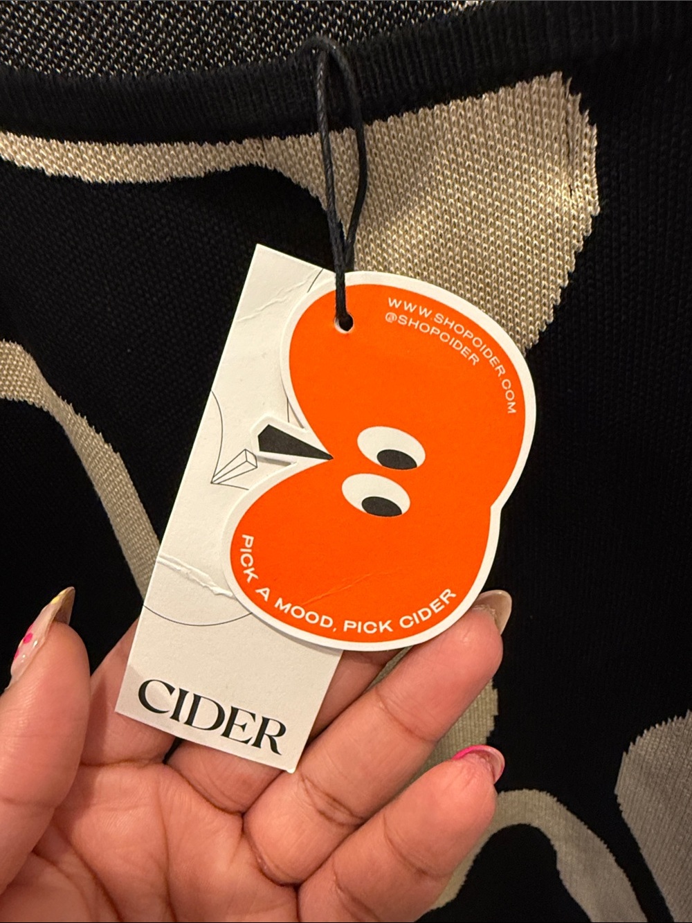 Cider Jersey U-neckline Contrasting Split Knitted Midi Dress - Picture 3 of 5